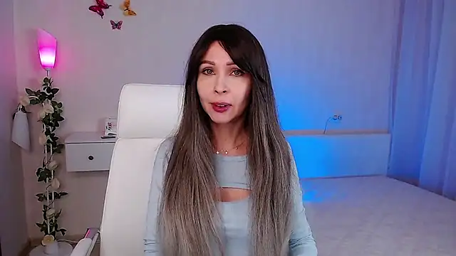 Snapshot of wendifoste chatting on February 17, 2025, 5:21 pm wendifoste online show from February 17, 2025, 5:21 pm