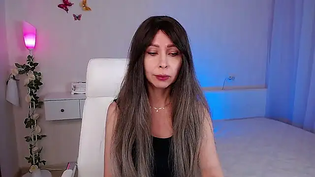 Snapshot of wendifoste chatting on February 18, 2025, 5:21 pm wendifoste online show from February 18, 2025, 5:21 pm