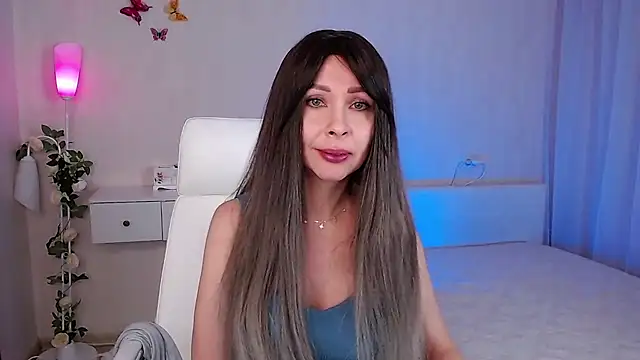 Snapshot of wendifoste chatting on February 19, 2025, 6:00 pm wendifoste online show from February 19, 2025, 6:00 pm