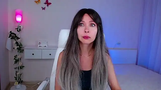 Snapshot of wendifoste chatting on September 25, 2025, 6:44 pm wendifoste online show from September 25, 2025, 6:44 pm