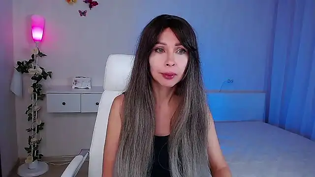 Snapshot of wendifoste chatting on October 24, 2025, 6:15 pm wendifoste online show from October 24, 2025, 6:15 pm