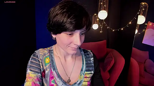 Snapshot of LorenDaze chatting on January 28, 2025, 1:49 pm LorenDaze online show from January 28, 2025, 1:49 pm