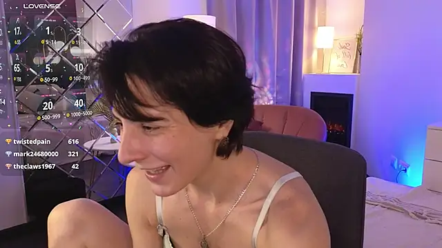 Snapshot of LorenDaze chatting on March 5, 2025, 5:39 pm LorenDaze online show from March 5, 2025, 5:39 pm