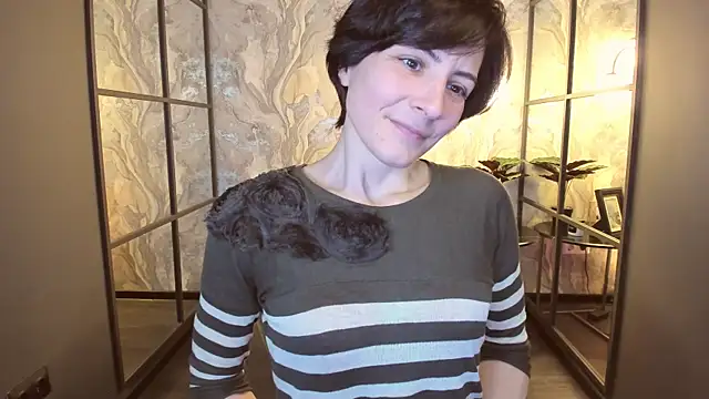 Snapshot of LorenDaze chatting on March 18, 2025, 2:04 pm LorenDaze online show from March 18, 2025, 2:04 pm