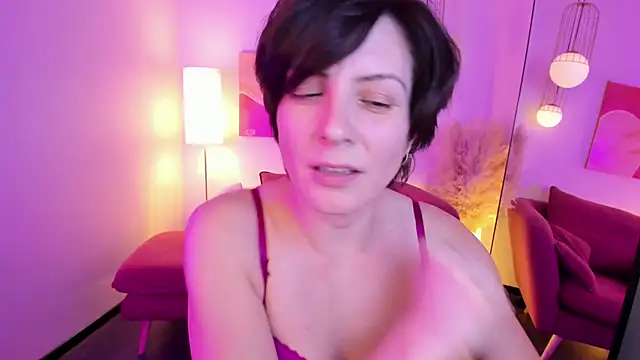 Snapshot of LorenDaze chatting on December 13, 2025, 7:53 pm LorenDaze online show from December 13, 2025, 7:53 pm