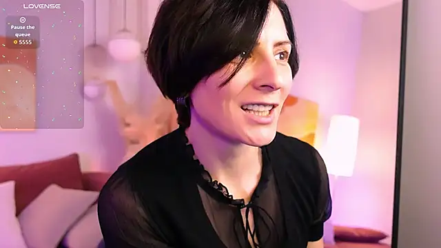 Snapshot of LorenDaze chatting on February 18, 2026, 2:02 pm LorenDaze online show from February 18, 2026, 2:02 pm