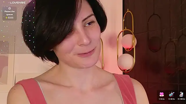 LorenDaze online show from March 13, 2026, 2:01 pm