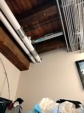 eatmeplease44 online show from February 13, 2026, 7:48 am