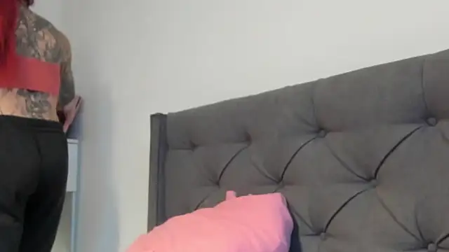 tamarapervert online show from February 7, 2026, 3:49 pm