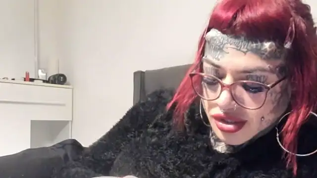 tamarapervert online show from February 25, 2026, 10:52 pm