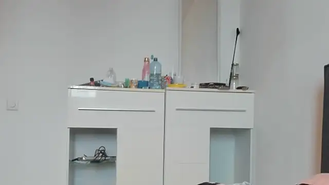 tamarapervert online show from March 8, 2026, 7:56 am