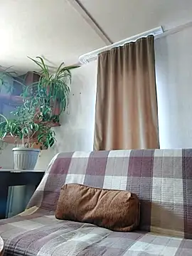 IrmaRose online show from September 29, 2025, 7:57 am