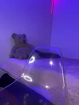 MeganKitty  online show from December 8, 2024, 10:25 pm