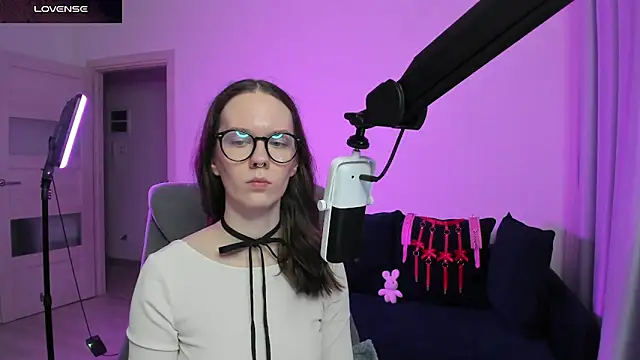 DivineBite online show from March 2, 2026, 4:58 pm