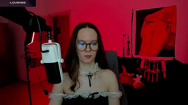 DivineBite online show from April 5, 2026, 5:10 pm