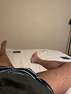 BritKink online show from December 2, 2025, 1:33 am