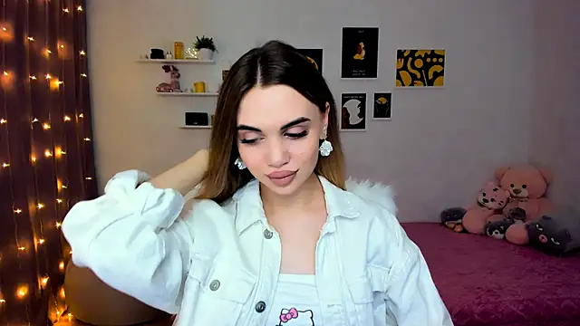 aPieceOfJoy online show from December 15, 2024, 8:47 pm