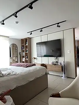 Thescorpionfr online show from February 19, 2026, 4:58 pm