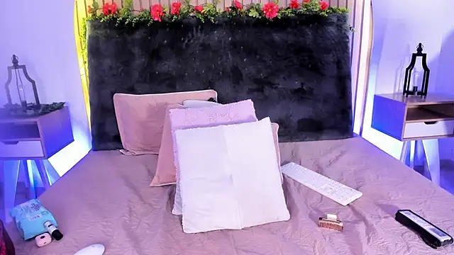 Snapshot of Karlagonzales_ chatting on January 12, 2025, 9:19 pm Karlagonzales online show from January 12, 2025, 9:19 pm