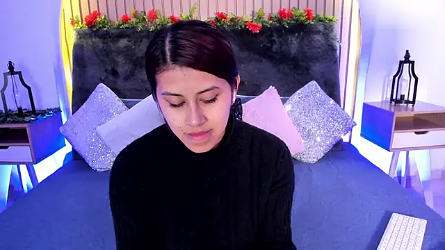 Snapshot of Karlagonzales_ chatting on February 5, 2025, 12:53 am Karlagonzales online show from February 5, 2025, 12:53 am