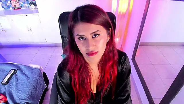 Snapshot of Karlagonzales_ chatting on February 7, 2025, 1:04 am Karlagonzales online show from February 7, 2025, 1:04 am