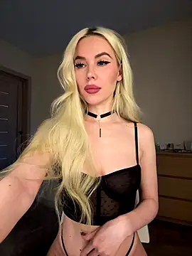 xDinnax online show from October 19, 2025, 3:45 pm