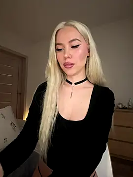 xDinnax online show from November 7, 2025, 8:31 pm