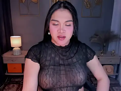 MaxeneCullens online show from September 9, 2025, 3:39 am