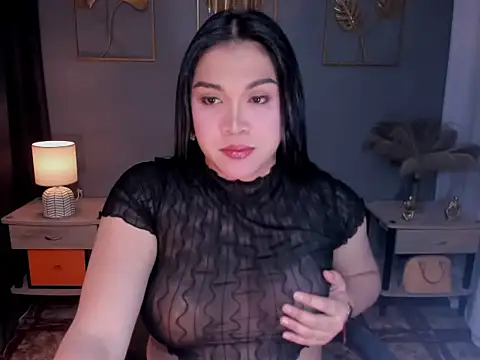 MaxeneCullens online show from September 25, 2025, 4:38 am