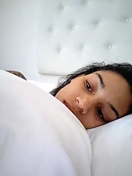 Leaberry online show from November 9, 2025, 11:41 am