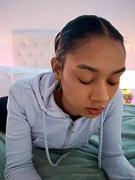 Leaberry online show from February 25, 2026, 2:59 pm