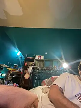 Snapshot of charactrzero chatting on January 8, 2025, 5:16 am charactrzero online show from January 8, 2025, 5:16 am