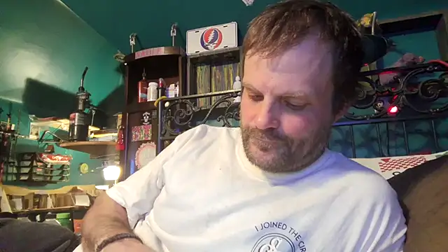 Snapshot of charactrzero chatting on October 30, 2025, 11:38 pm charactrzero online show from October 30, 2025, 11:38 pm