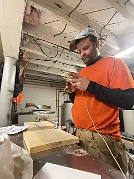 Snapshot of charactrzero chatting on December 17, 2025, 10:27 pm charactrzero online show from December 17, 2025, 10:27 pm