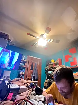 Snapshot of charactrzero chatting on January 8, 2026, 11:07 pm charactrzero online show from January 8, 2026, 11:07 pm