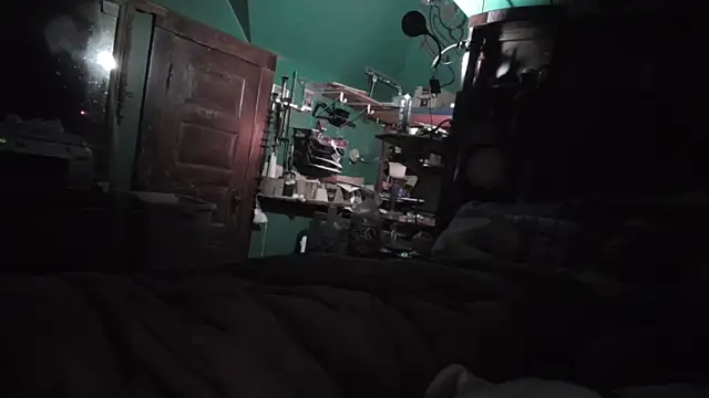 charactrzero online show from April 5, 2026, 9:50 am