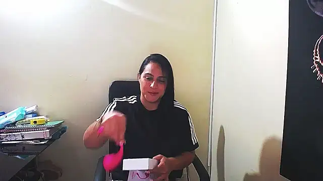 kendall 52 online show from January 24, 2025, 1:47 pm