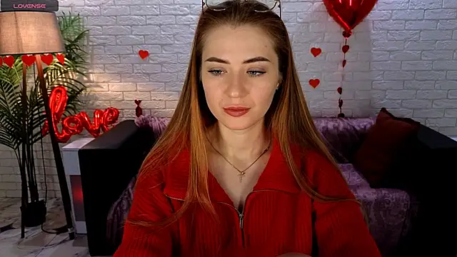 Snapshot of Adelyna_Bird chatting on February 14, 2025, 7:28 am Adelyna Bird online show from February 14, 2025, 7:28 am