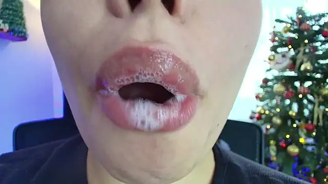 lisbet21x online show from December 19, 2024, 6:45 pm