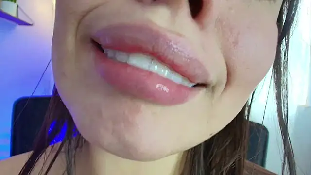 lisbet21x online show from February 22, 2025, 8:42 pm