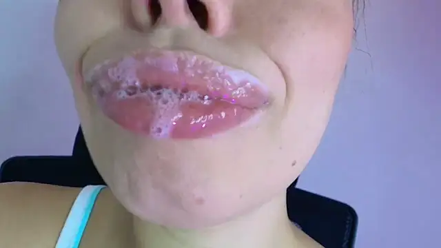 lisbet21x online show from November 8, 2025, 1:55 pm