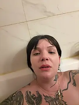 Snapshot of SweetMaisie chatting on February 15, 2026, 11:56 pm SweetMaisie online show from February 15, 2026, 11:56 pm