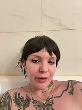 Snapshot of SweetMaisie chatting on February 20, 2026, 3:25 am SweetMaisie online show from February 20, 2026, 3:25 am