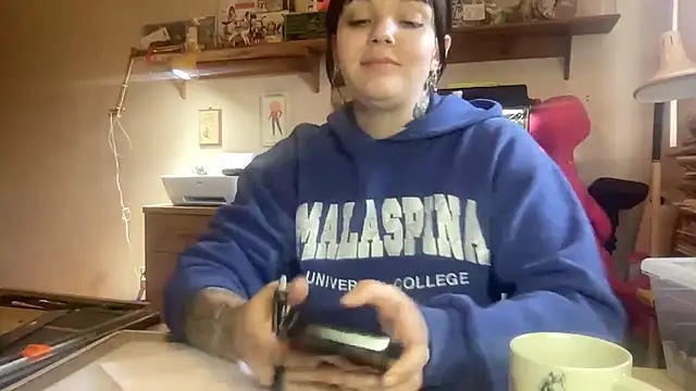 Snapshot of SweetMaisie chatting on April 11, 2026, 5:28 pm SweetMaisie online show from April 11, 2026, 5:28 pm