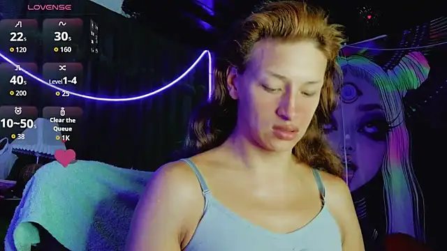 Summer XO online show from March 24, 2026, 12:04 am