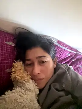 andreaisis2 online show from November 27, 2025, 1:13 pm