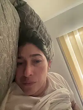 andreaisis2 online show from April 14, 2026, 3:40 pm