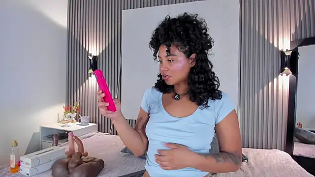 Zafiiraa online show from March 16, 2026, 12:31 pm