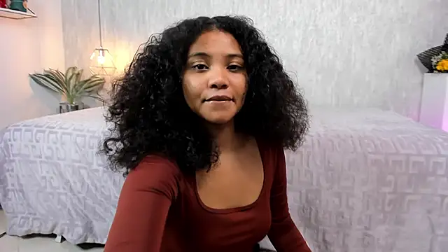 Zafiiraa online show from May 14, 2026, 4:19 am