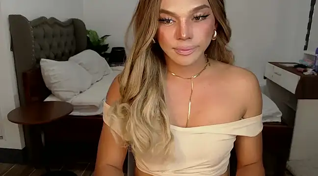 liaa lurrecams online show from December 12, 2024, 2:11 pm